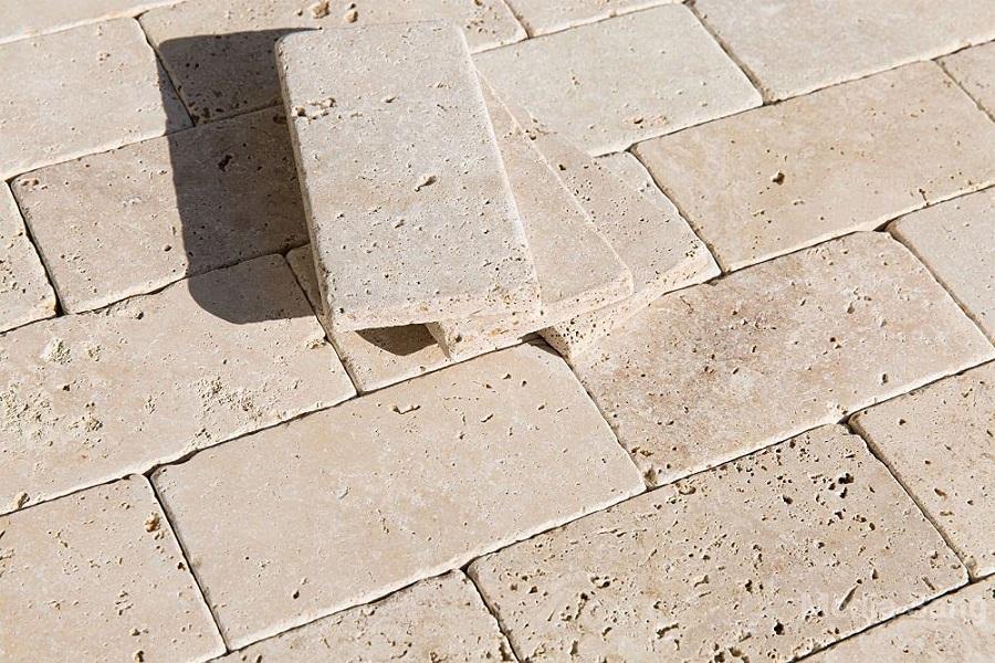 سنگ تراورتن | بهترین متریال برای اجرای پوشش نما و دیوار در پروژه های ساختمانی - مدیا سنگ