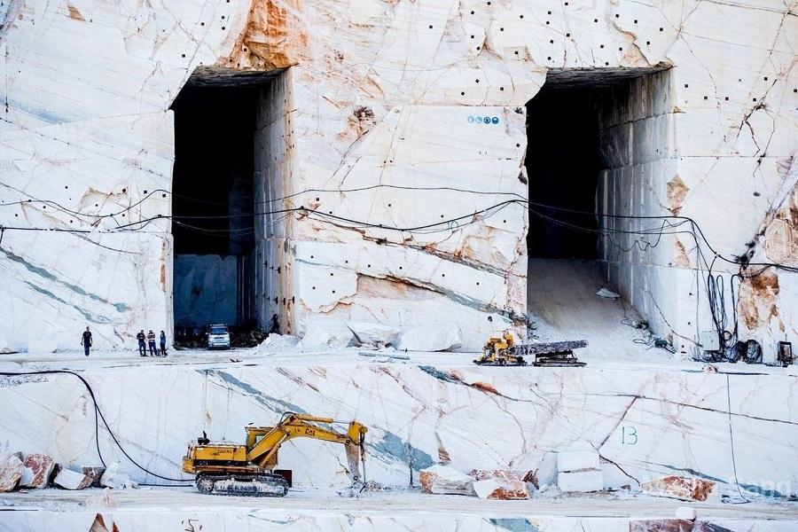 سنگ مرمر | یک متریال جذاب و باکیفیت برای پروژه‌های ساختمانی - مدیا سنگ